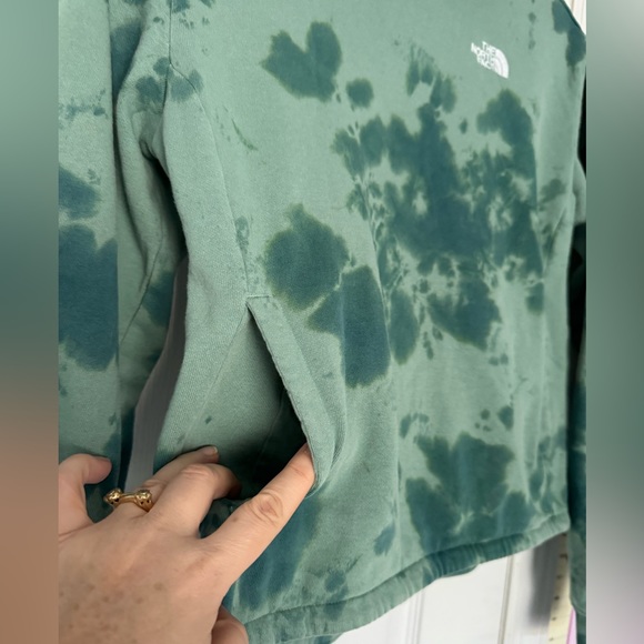 The North Face girls youth hoodie Large 14-16 green tie dye cotton cropped - Picture 6 of 8